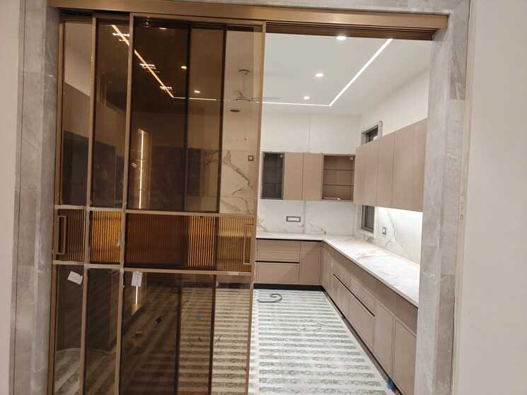 Kitchen, model town phase 2 4 Bedroom 475 Sq.Yd. Builder Floor In Model Town Phase 2 Delhi 9590111