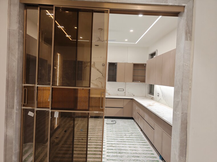 Kitchen, model town phase 2 4 Bedroom 475 Sq.Yd. Builder Floor In Model Town Phase 2 Delhi 9590111