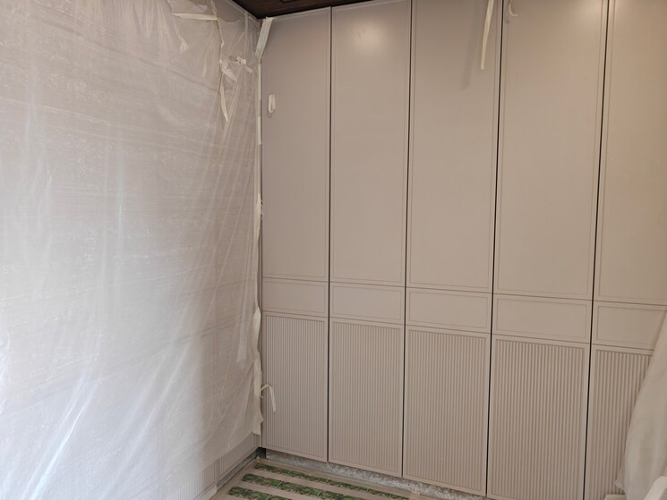 Bathroom, model town phase 2 4 Bedroom 475 Sq.Yd. Builder Floor In Model Town Phase 2 Delhi 9590111