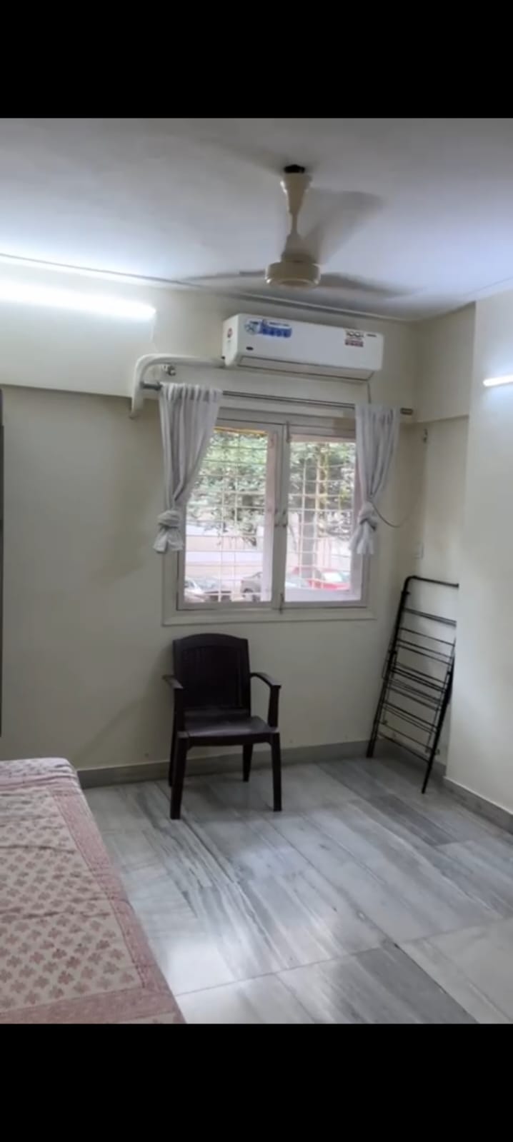 2 BHK Apartment For Sale in Crystal Garden Estate CHS