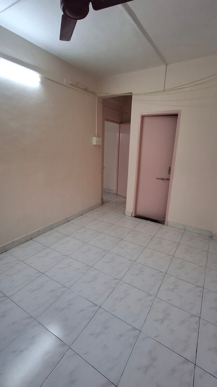 Room, sun-city 2 Bedroom 1000 Sq.Ft. Apartment In Sinhagad Road Pune 9590098