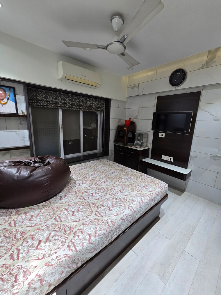 Master Bedroom, ghatkopar west 3 Bedroom 1100 Sq.Ft. Apartment In Ghatkopar West Mumbai 9590120