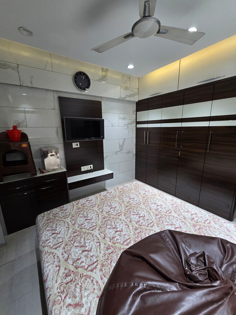 Master Bedroom, ghatkopar west 3 Bedroom 1100 Sq.Ft. Apartment In Ghatkopar West Mumbai 9590120