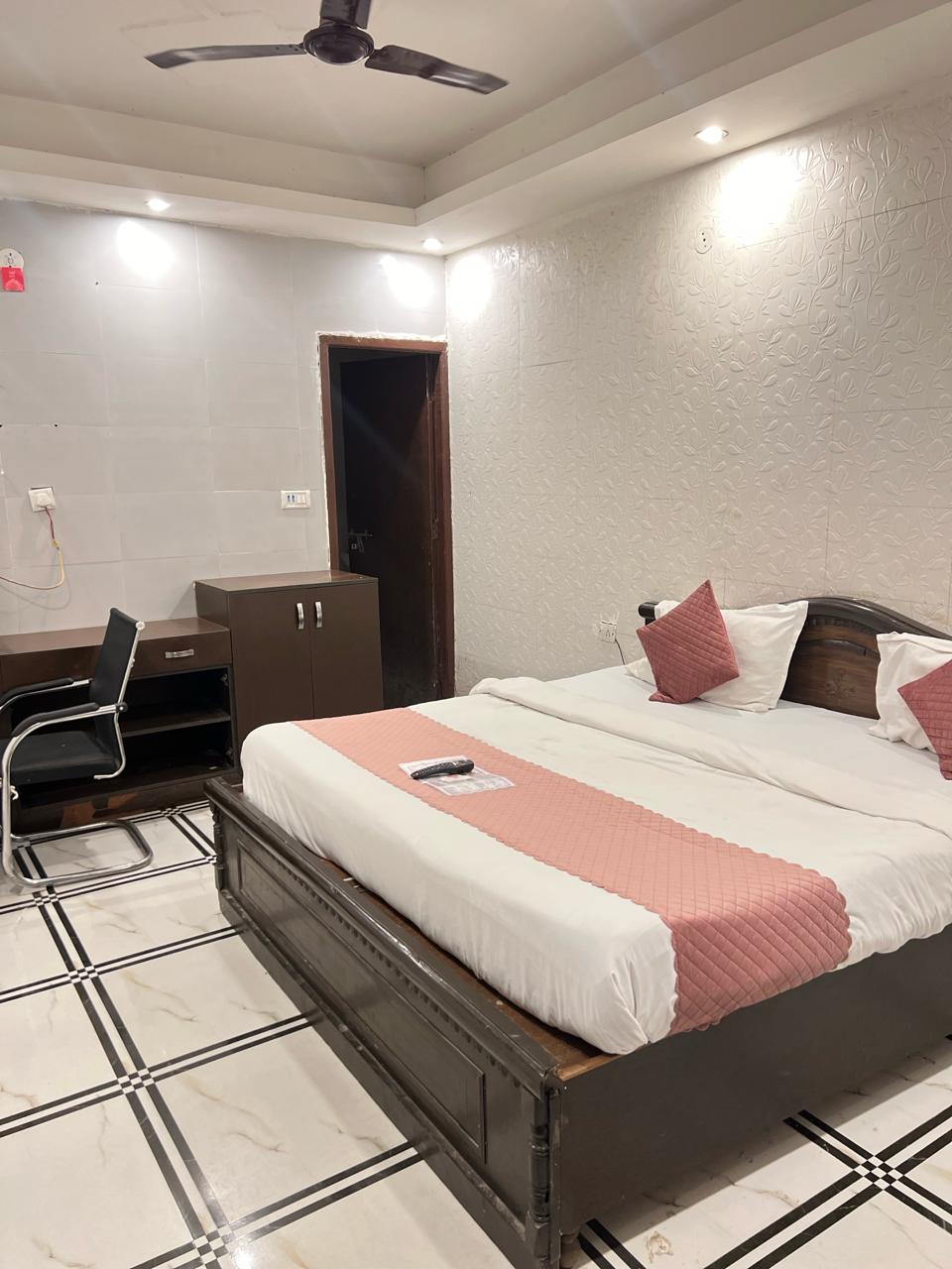 6+ BHK Independent House For Sale in SK The Grand City