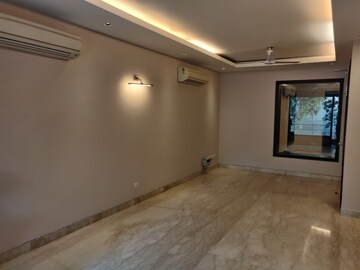 Room in 3 BHK Builder Floor at Gulmohar Park – for Rent