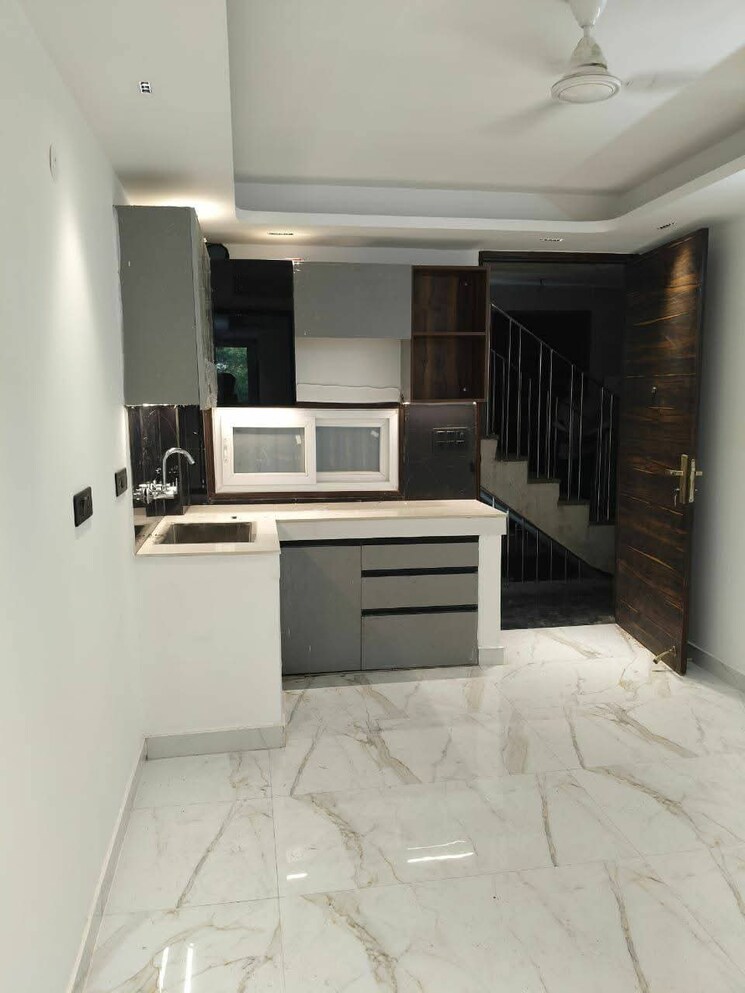 Kitchen, saket 2 Bedroom 1000 Sq.Ft. Builder Floor In Saket Delhi 9590194