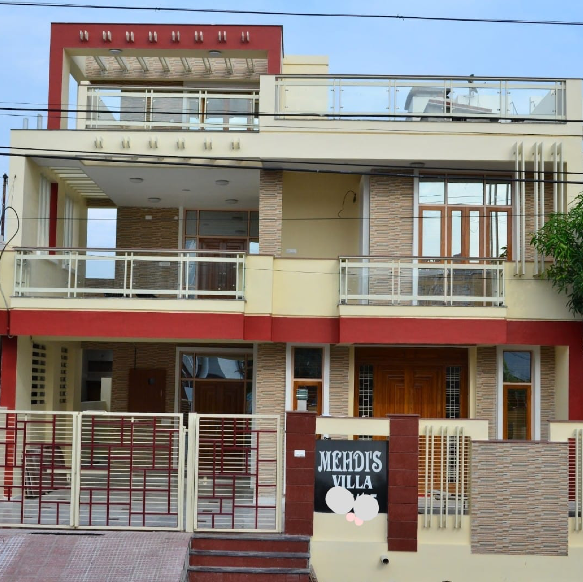 4 BHK + Pooja Room Villa For Sale in Vishesh Khand