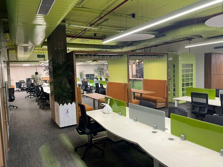  Parking, wakadewadi Commercial Office Space 8300 Sq.Ft. In Wakadewadi Pune 9590193