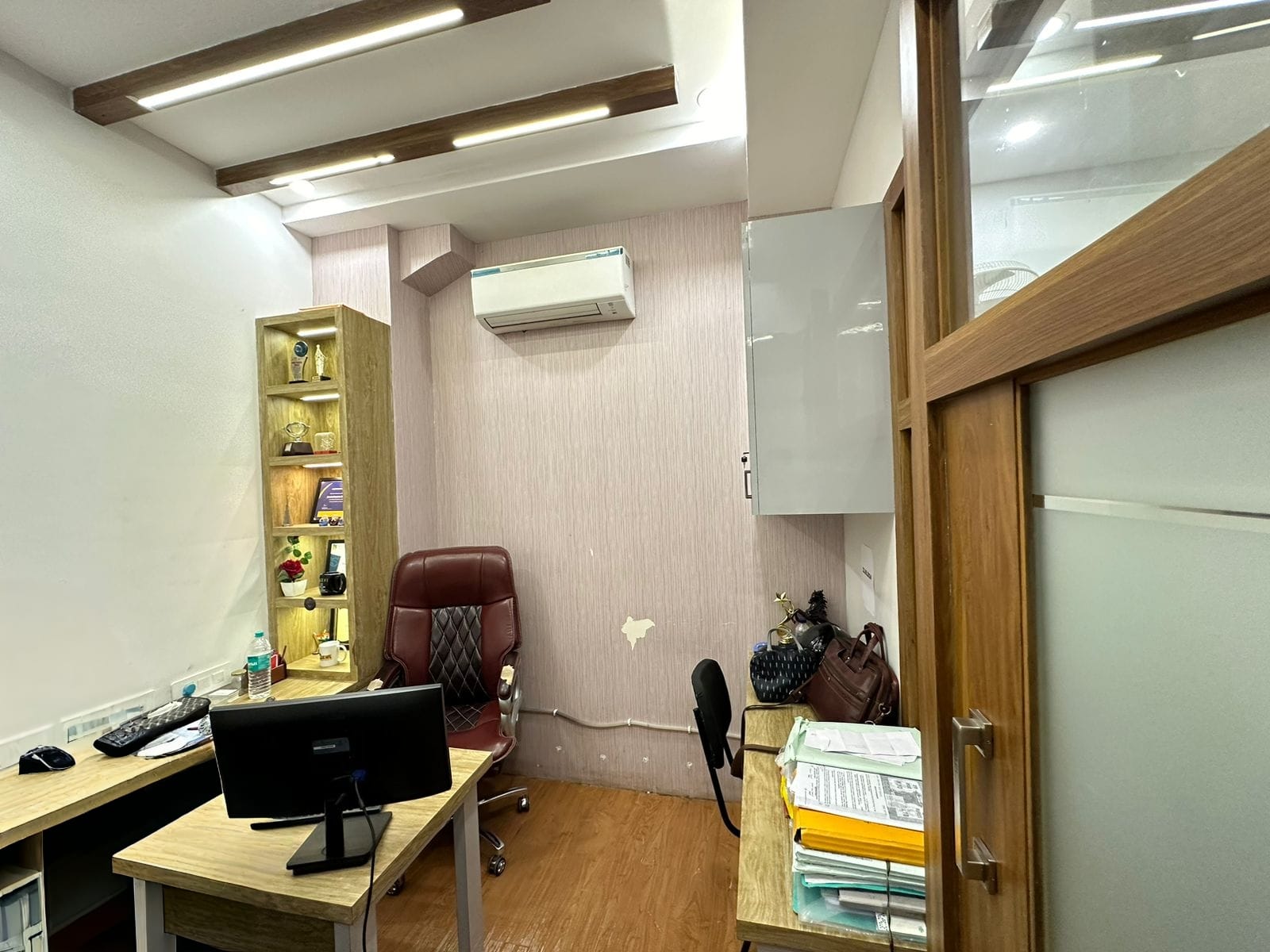 Office Space For Rent in Poddar Court