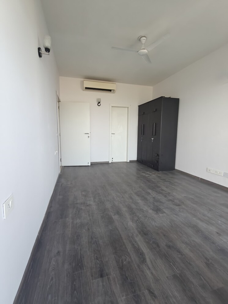Room, ava-court 3 Bedroom 1800 Sq.Ft. Apartment In Sector 47 Gurgaon 9590241