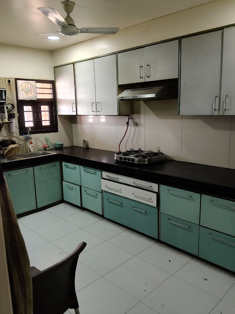 Kitchen, gurukul 4 Bedroom 325 Sq.Yd. Penthouse In Gurukul Ahmedabad 9590225