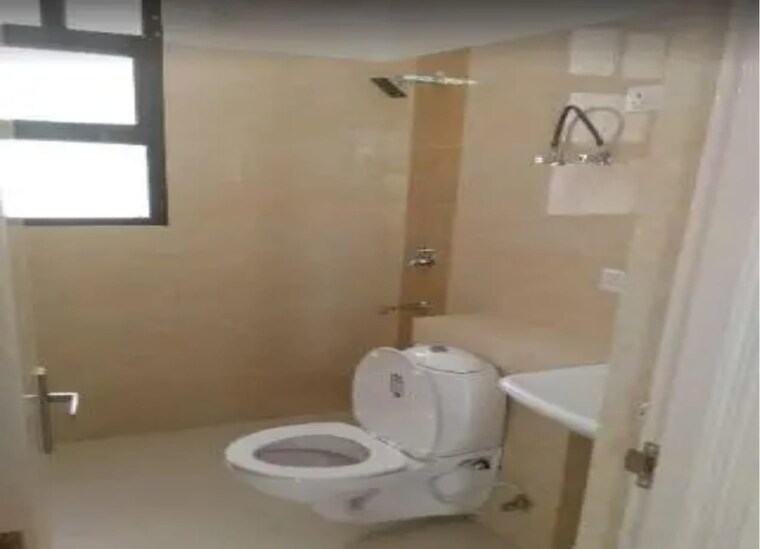 Bathroom, migsun-twinz 2.5 Bedroom 1100 Sq.Ft. Apartment In Eta Ii Greater Noida Greater Noida 9590232