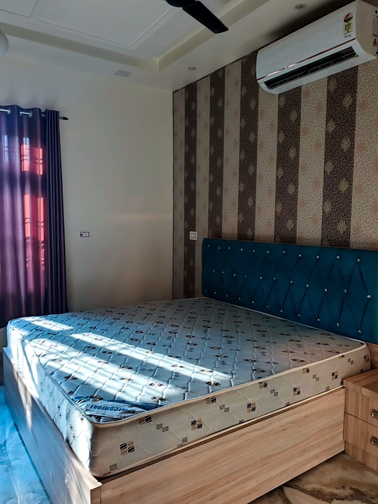 Room, gomti nagar Pg For Boys & Girls In Gomti Nagar 9590273