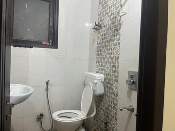 Bathroom in 1 BHK Builder Floor at Saket – for Rent