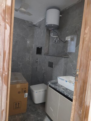 Furnished Amenities in 1.5 BHK Builder Floor at Sector 55 – for Rent