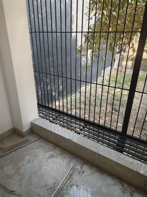 Balcony in 1.5 BHK Builder Floor at Sector 55 – for Rent