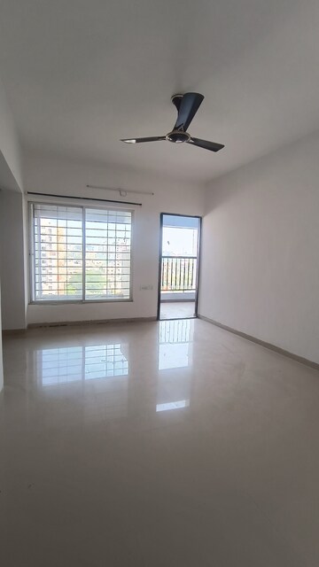 2 BHK Builder Floor For Sale in Paramount Eros Apartment, Kondhwa Budruk