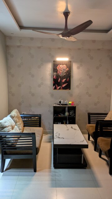 Team Area in 2 BHK Builder Floor at R K Tower, Om Vihar – for Rent