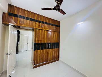 Room in 2 BHK Builder Floor at Nallagandla – for Rent