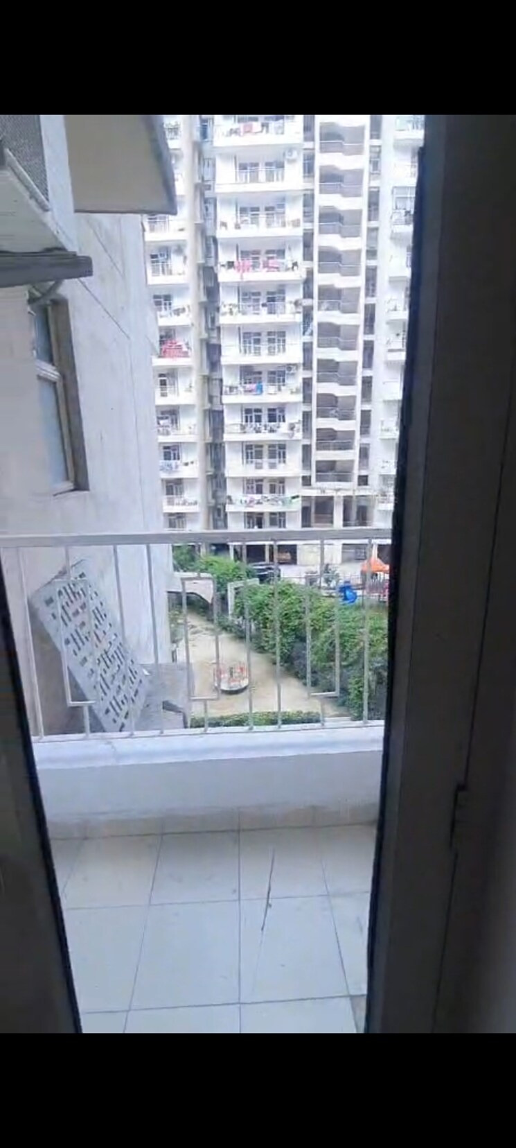 Balcony, proview-officer-city-2 3 Bedroom 1405 Sq.Ft. Apartment In Raj Nagar Extension Ghaziabad 9590458