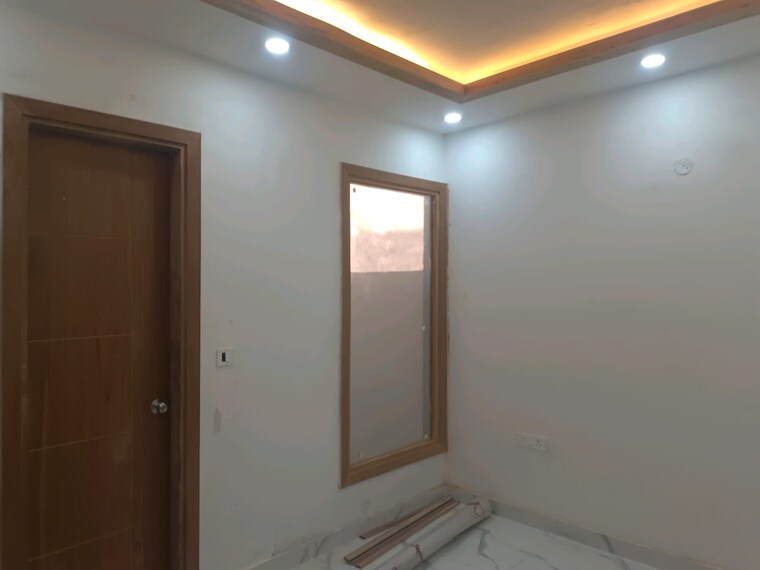 Room, green fields colony 3 Bedroom 1800 Sq.Ft. Builder Floor In Green Fields Colony Faridabad 9590498