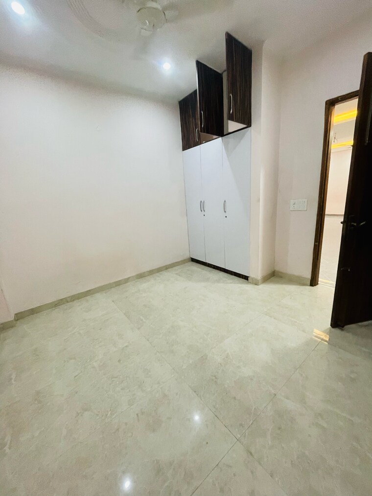 Room, shri-balaji-apartments-gurgaon 3 Bedroom 1850 Sq.Ft. Builder Floor In Dharam Colony Gurgaon 9590524