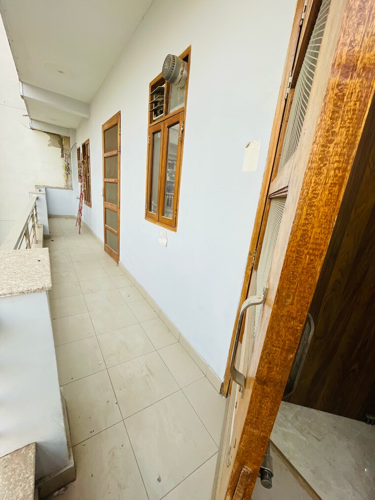 undefined, shri-balaji-apartments-gurgaon 3 Bedroom 1850 Sq.Ft. Builder Floor In Dharam Colony Gurgaon 9590524