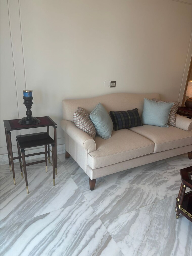 Living Room, dlf-the-grove 5 Bedroom 4500 Sq.Ft. Apartment In Sector 54 Gurgaon 9590582