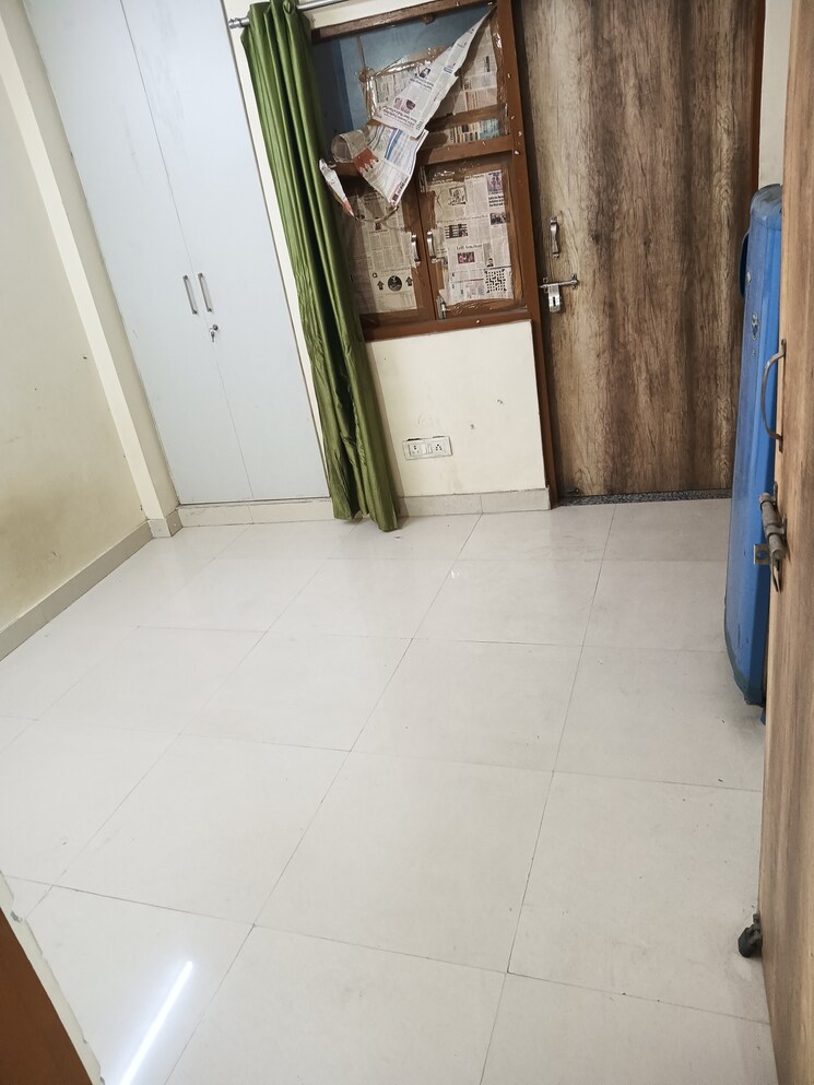 Bedroom, sultanpur 1 Bedroom 405 Sq.Ft. Apartment In Sultanpur Delhi 9590544