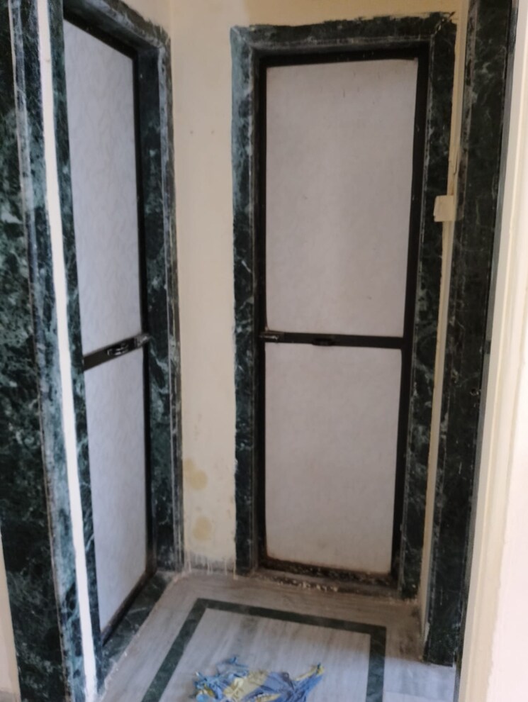 Attached Bathroom, kalwa 1 Bedroom 500 Sq.Ft. Apartment In Kalwa Thane 9590591