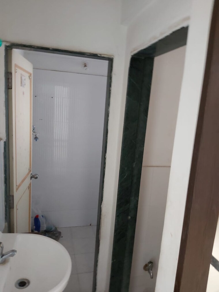 Bathroom, kothrud 1 Bedroom 546 Sq.Ft. Apartment In Kothrud Pune 9590583