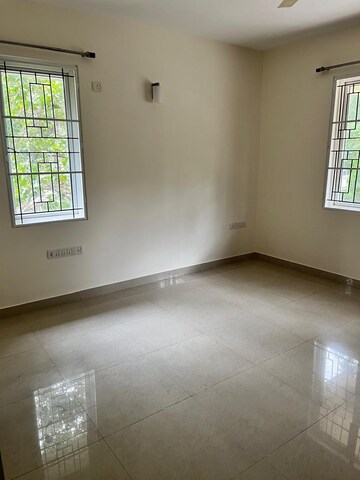 Room in 3 BHK Apartment at Prestige Notting Hill, Bannerghatta Road – for Rent