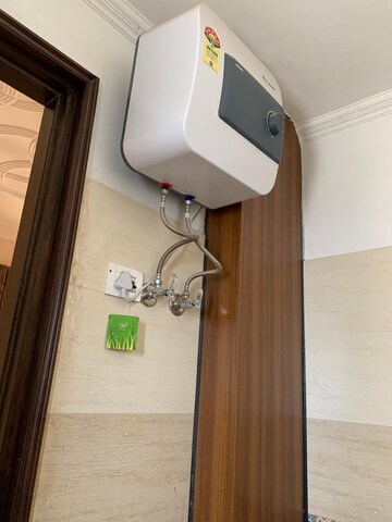 Room in 2 BHK Builder Floor at Balaji Apartments Palam Vihar, Palam Vihar Extension – for Rent