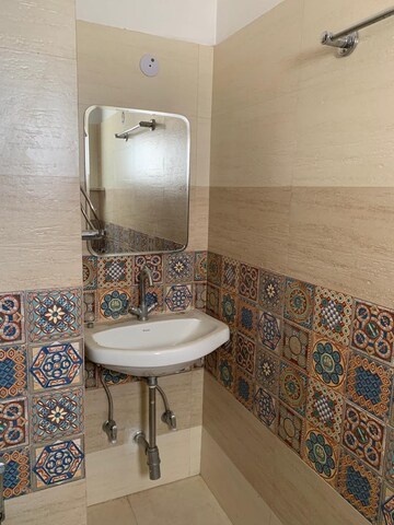 Bathroom in 2 BHK Builder Floor at Balaji Apartments Palam Vihar, Palam Vihar Extension – for Rent