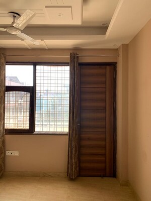 Room in 2 BHK Builder Floor at Balaji Apartments Palam Vihar, Palam Vihar Extension – for Rent
