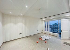 Room in 4 BHK Builder Floor at Green Fields Colony – for Rent