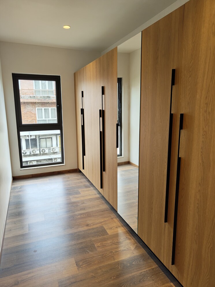 Room, keshwell-apartment 3 Bedroom 2700 Sq.Ft. Apartment In Lavelle Road Bangalore 9590660