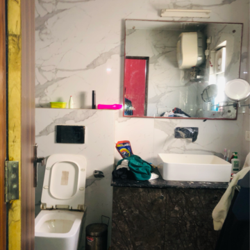 Bathroom in 3 BHK Villa at Sector 23 – for Rent