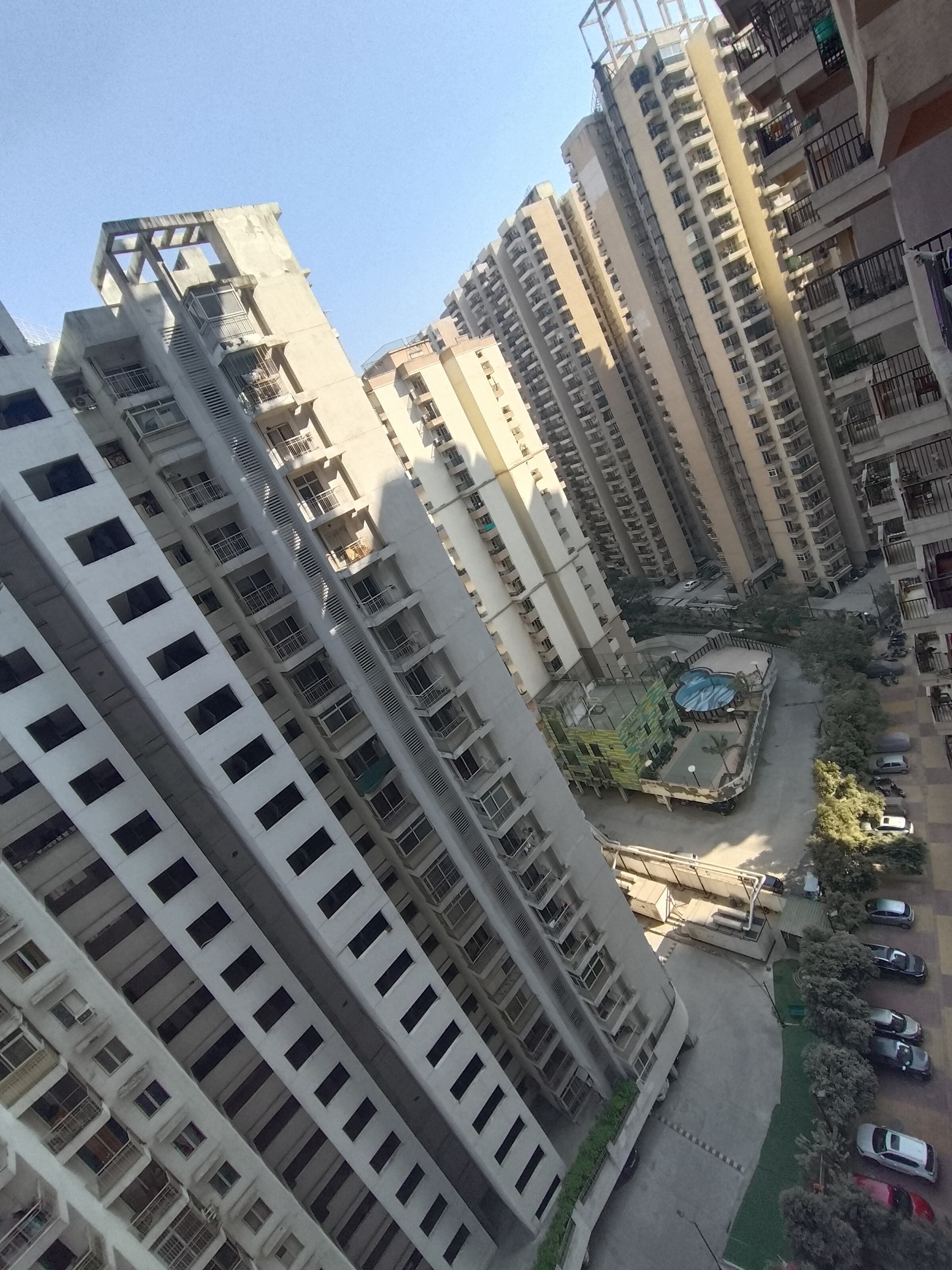 3 BHK Apartment For Rent in Gaur City 2 - 14th Avenue