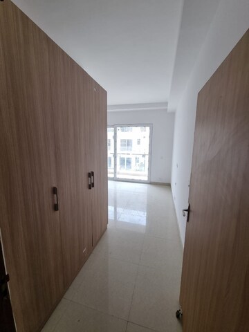 Building Lobby in 4 BHK Builder Floor at SS Linden, Sector 84 – for Rent
