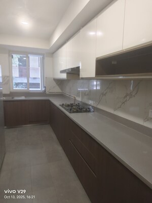 Kitchen in 4 BHK Apartment at DLF The Belaire, Sector 54 – for Rent