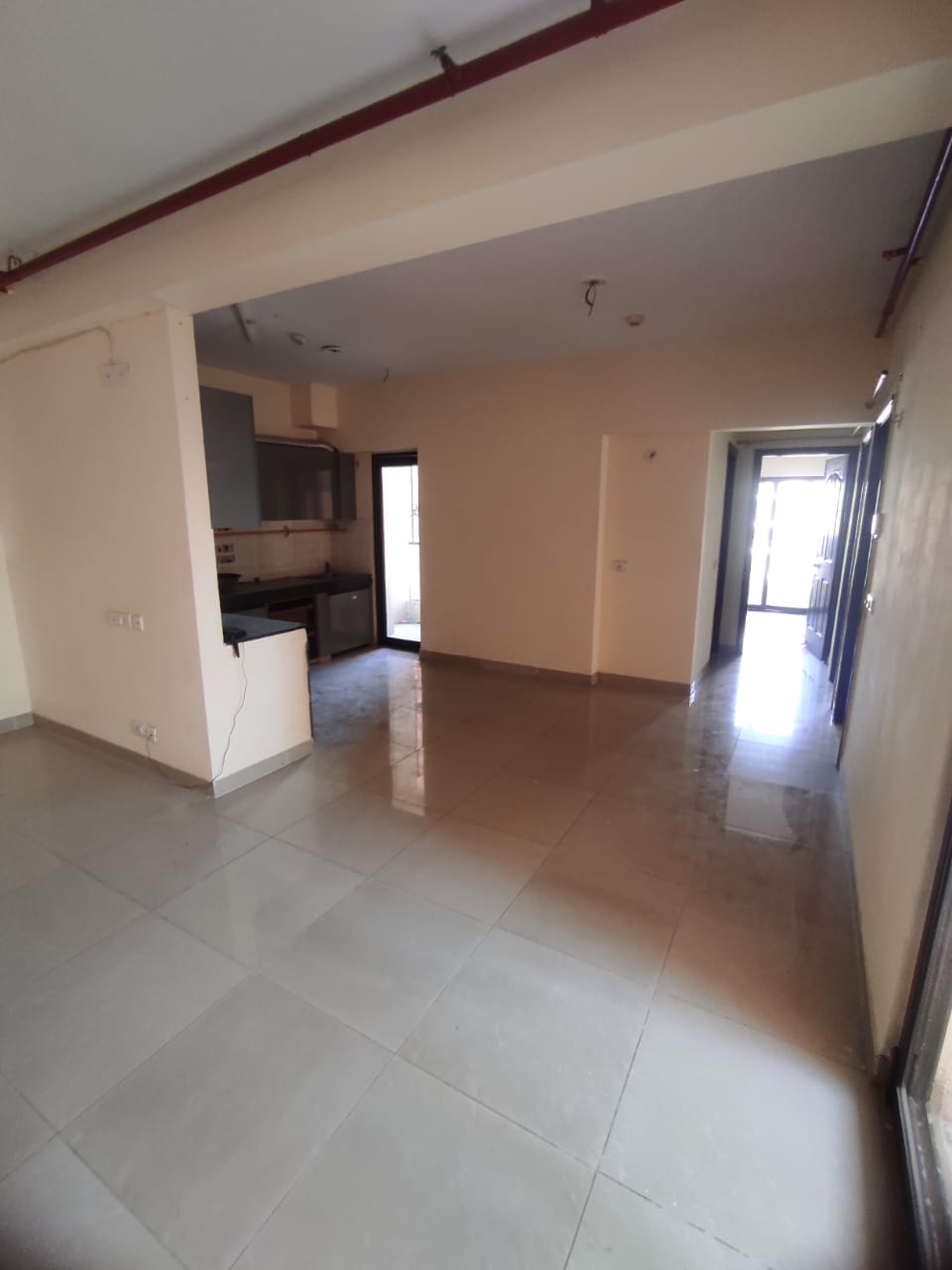 3 BHK 1500 Sq.Ft. Apartment in Charms Castle