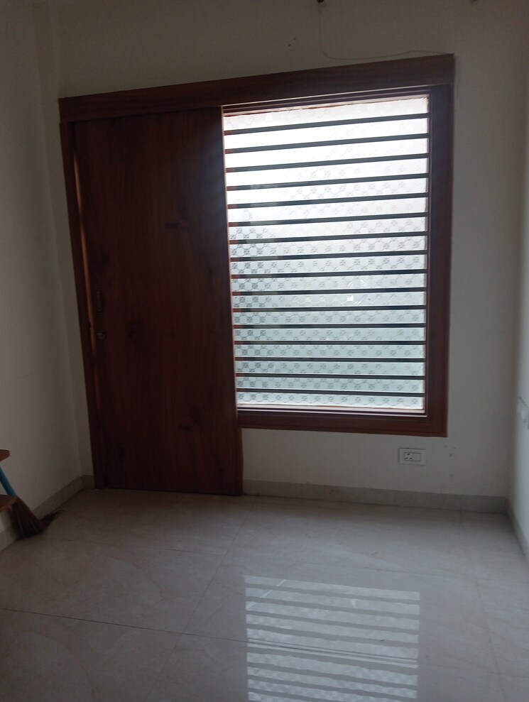 Room, motiaz-royal-citi 6+ Bedroom 133 Sq.Yd. Independent House In Ambala Highway Zirakpur 9590791