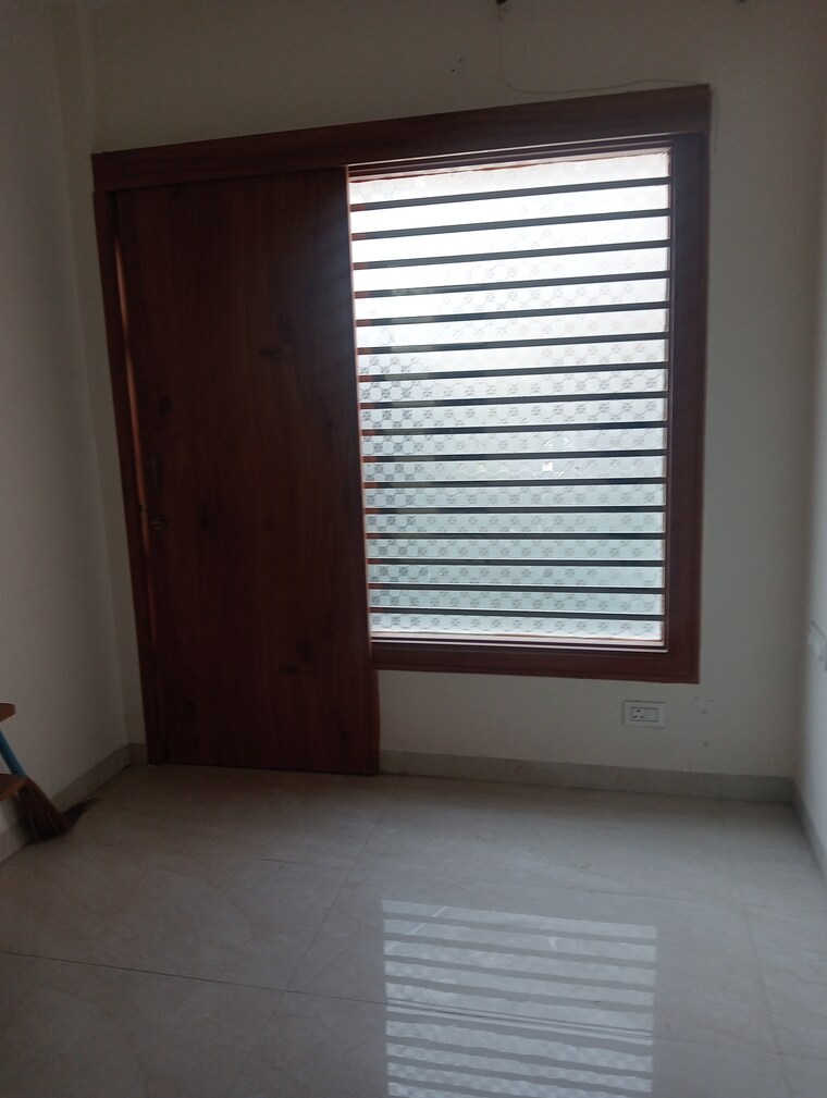 Room, motiaz-royal-citi 6+ Bedroom 133 Sq.Yd. Independent House In Ambala Highway Zirakpur 9590791