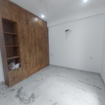 Room in 3 BHK Builder Floor at Sector 57 – for Sale