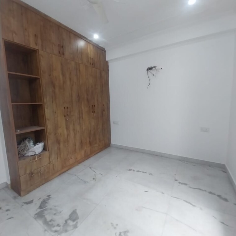 Room, sector 57 3 Bedroom 263 Sq.Yd. Builder Floor In Sector 57 Gurgaon 9590756