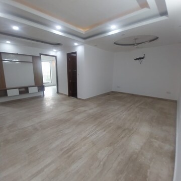 Room in 3 BHK Builder Floor at Sector 57 – for Sale