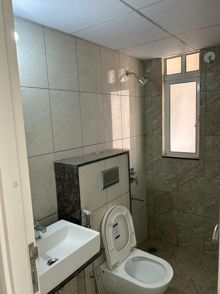 Bathroom, godrej-green-vistas 2 Bedroom 641 Sq.Ft. Apartment In Mahalunge Pune 9590745