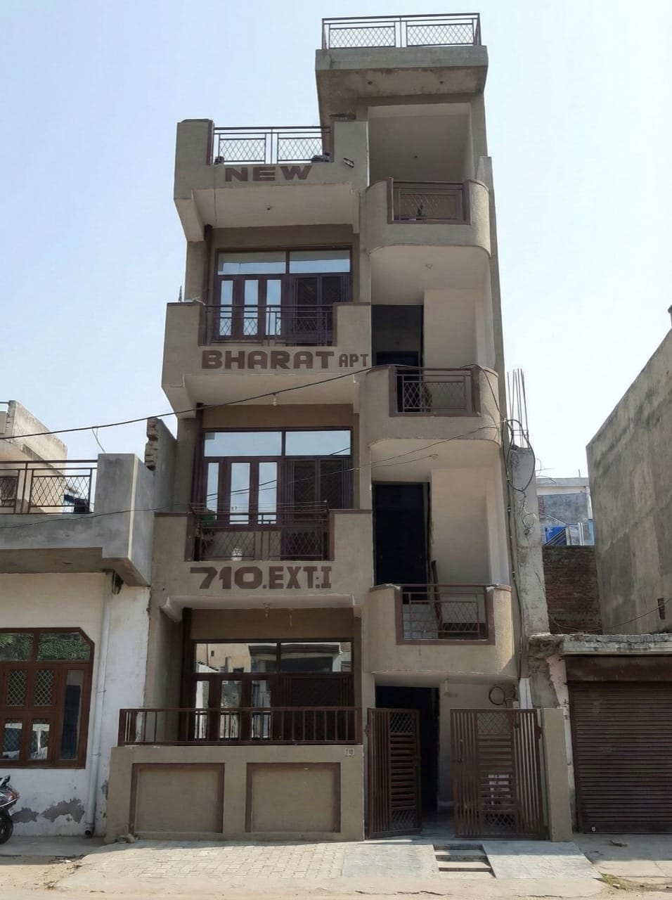 3 BHK Builder Floor For Rent in Bharat Apartment 710