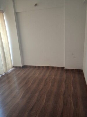 Room in 2 BHK Apartment at Kamdhenu 7th Heaven, Dhanori – for Rent